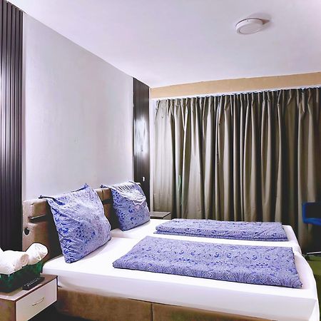 Hotel Hamburg Inn Экстерьер фото