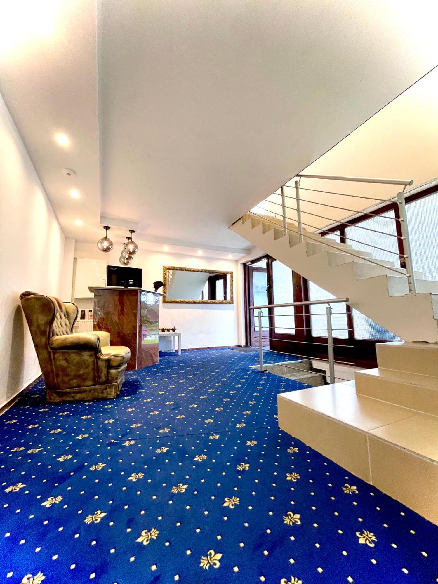 Hotel Hamburg Inn Экстерьер фото
